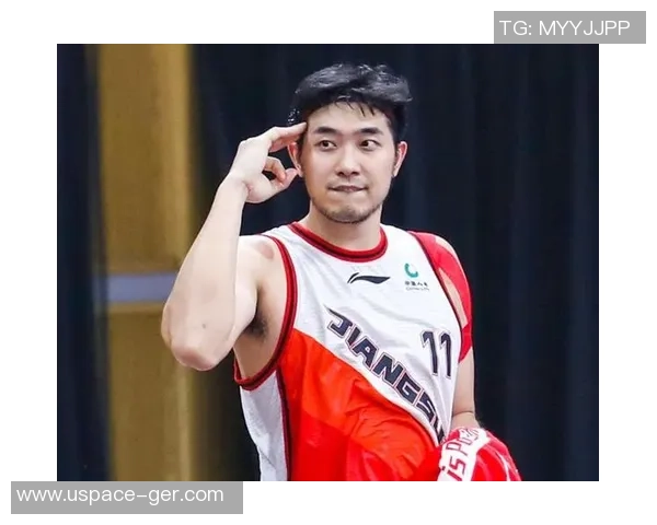 吴冠希：从篮球新星到国家队主力的成长之路与未来展望